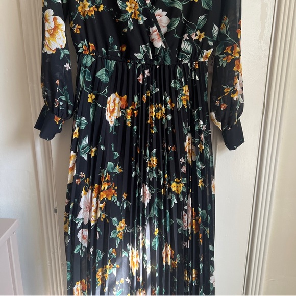 Indigo Rose Long Sleeve Pleated Maxi Dress Black Floral Print - Picture 6 of 9